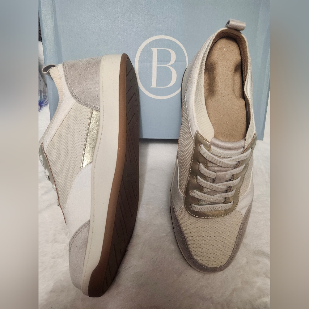 Life Stride Tan and Metallic Sneakers
